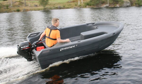 Pioner Boats image