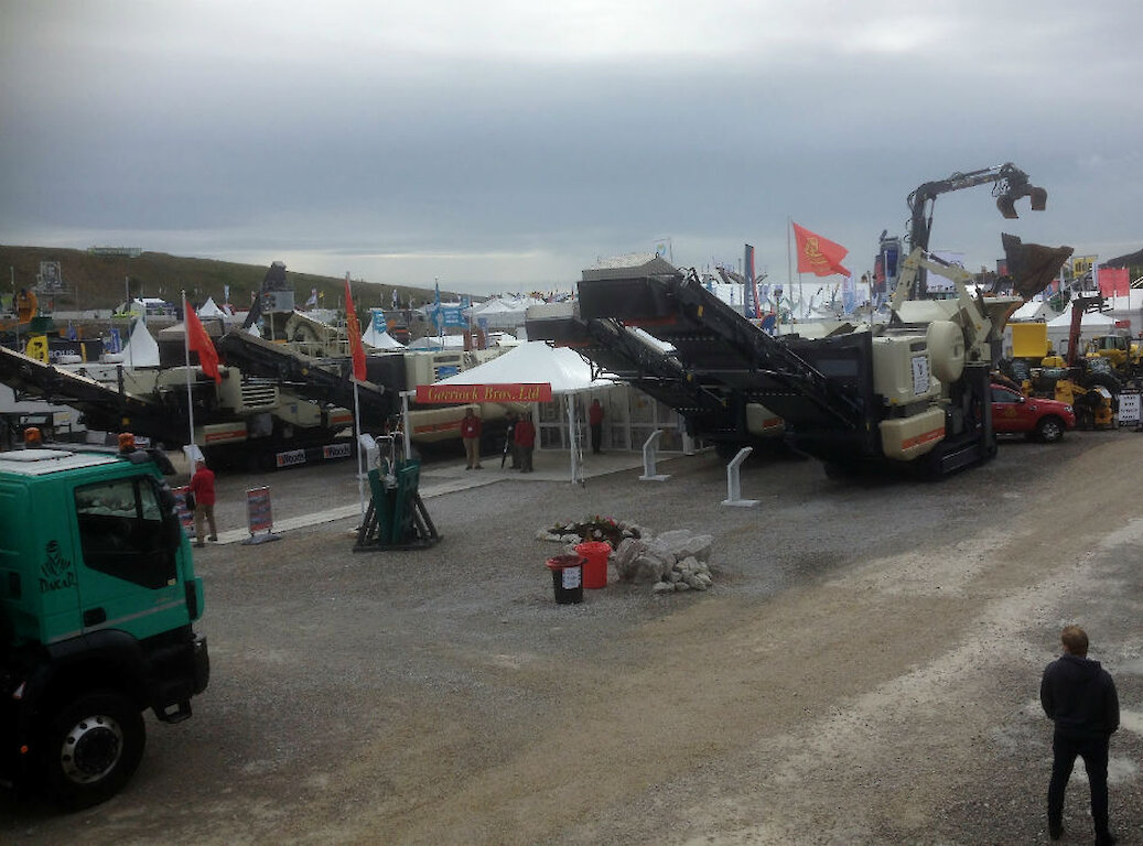 Early morning on the stand