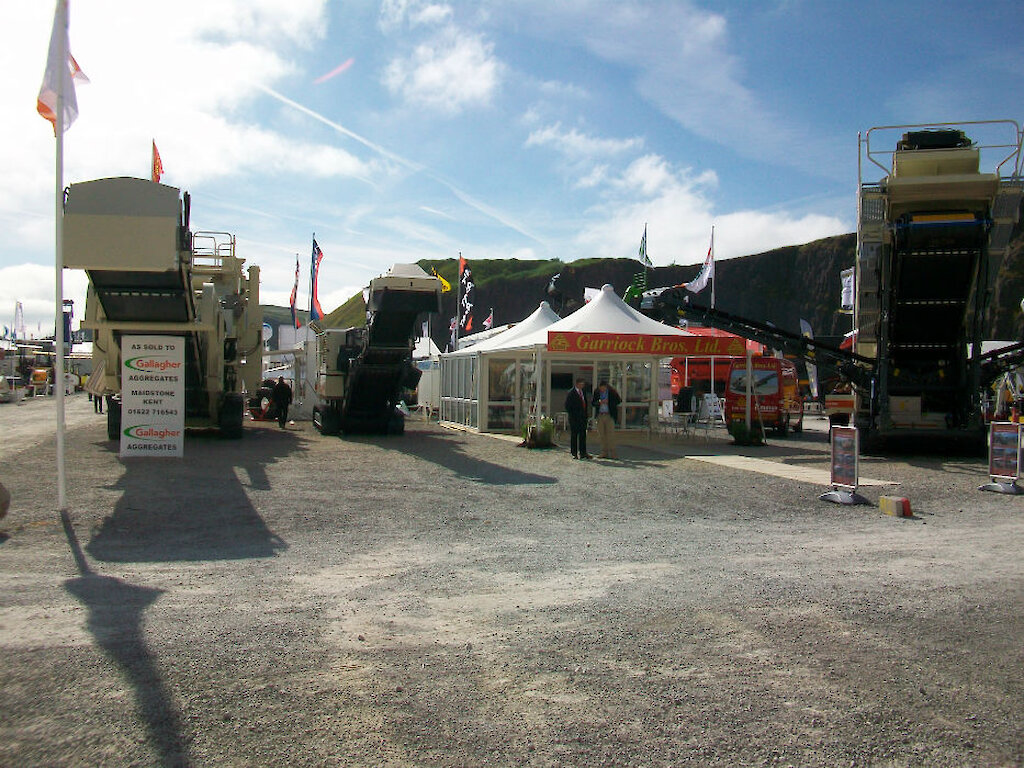 Just before the doors open (2)